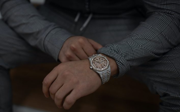 15 Finest Diamond Watches For Males – Degree Up Your Wardrobe in 2022