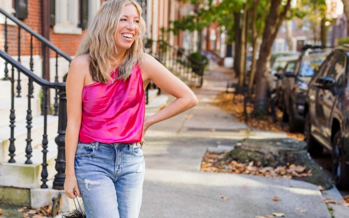 Vibrant + Playful Vacation Outfits: Simply Add Scorching Pink